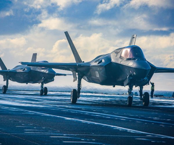 イギリス海軍 空母 F-35 809 飛行隊 パッチ ハイマスト イギリス海軍 空母 F-35 809 飛行隊 パッチ ハイマスト 英国の新しい